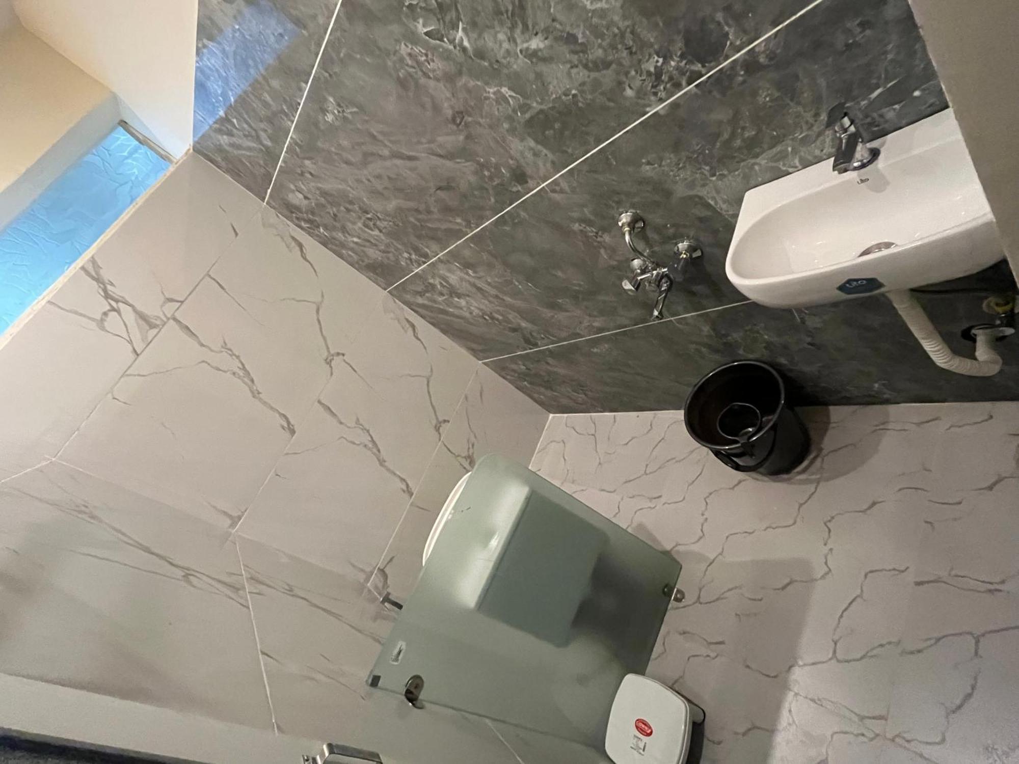 Hotel Shivashray Luxury Stays & Inn Ujjain Zewnętrze zdjęcie