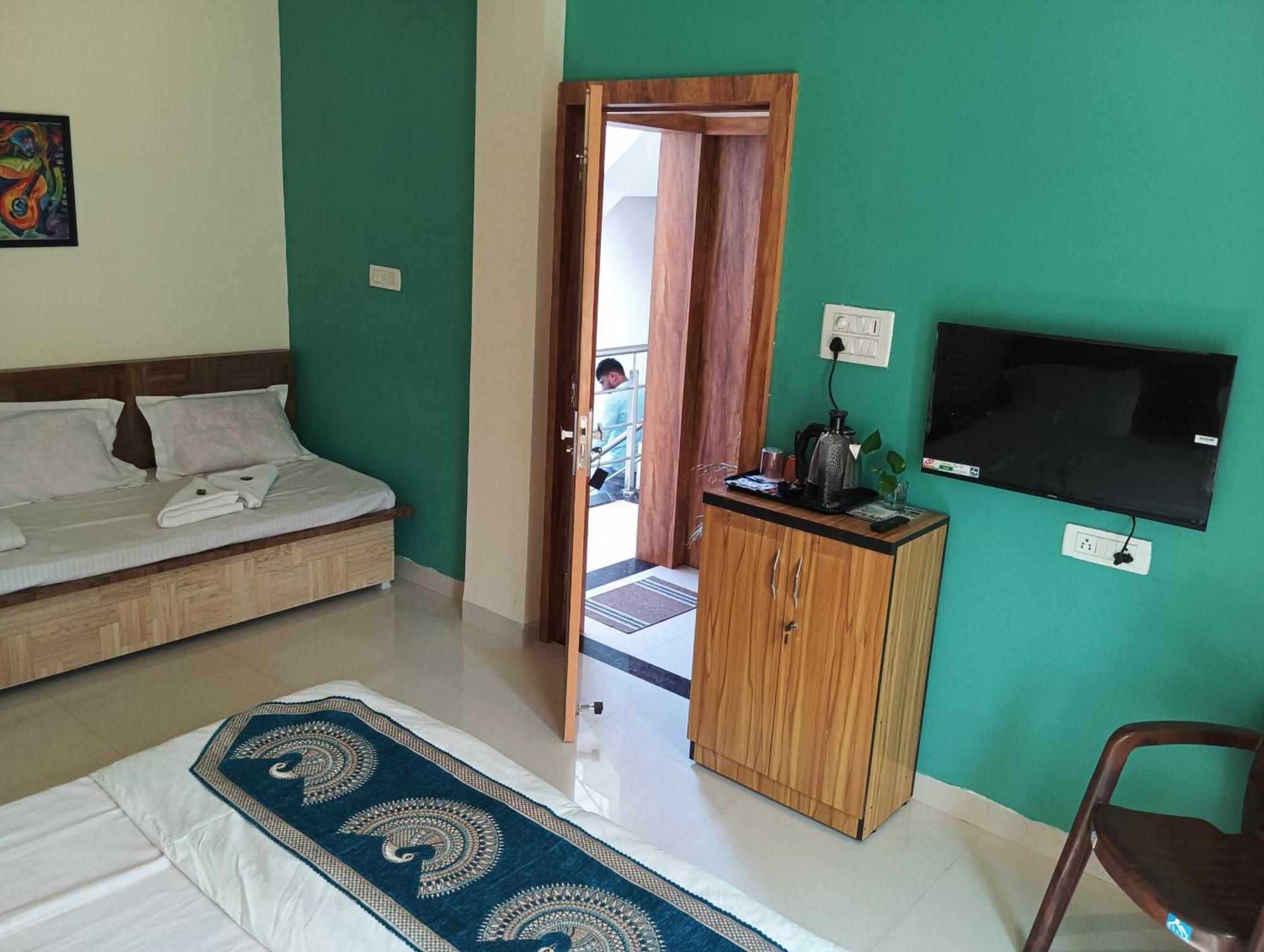 Hotel Shivashray Luxury Stays & Inn Ujjain Zewnętrze zdjęcie