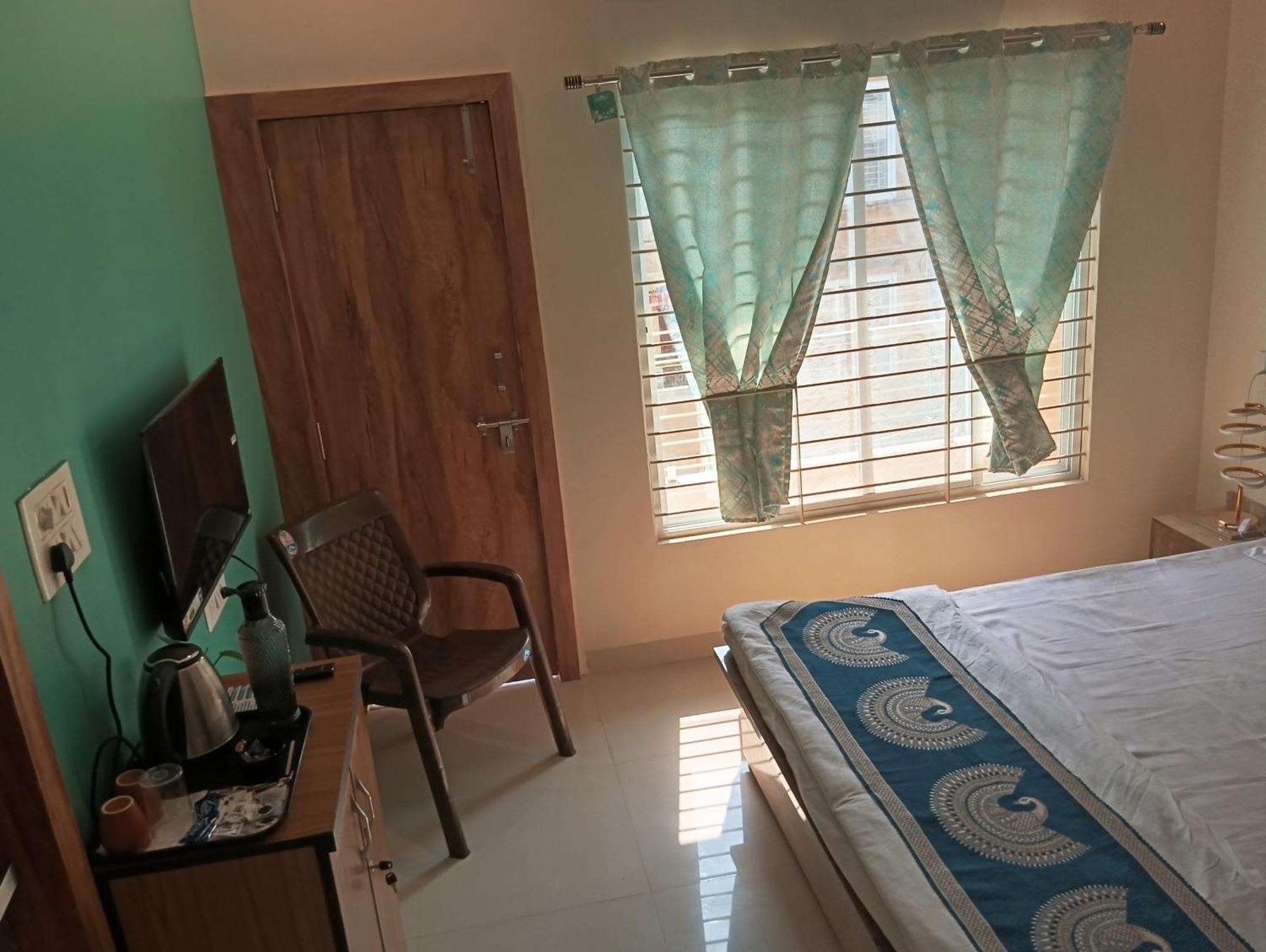 Hotel Shivashray Luxury Stays & Inn Ujjain Zewnętrze zdjęcie